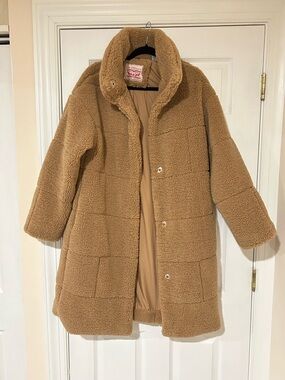 Levi's Teddy Fleece Coat in Camel